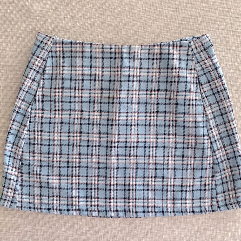 Urban Outfitters blue and pink plaid mini skirt. Size S-P.